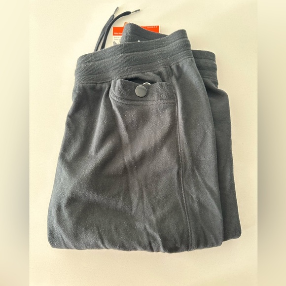 Nike Women’s Sweatpants - Picture 4 of 6